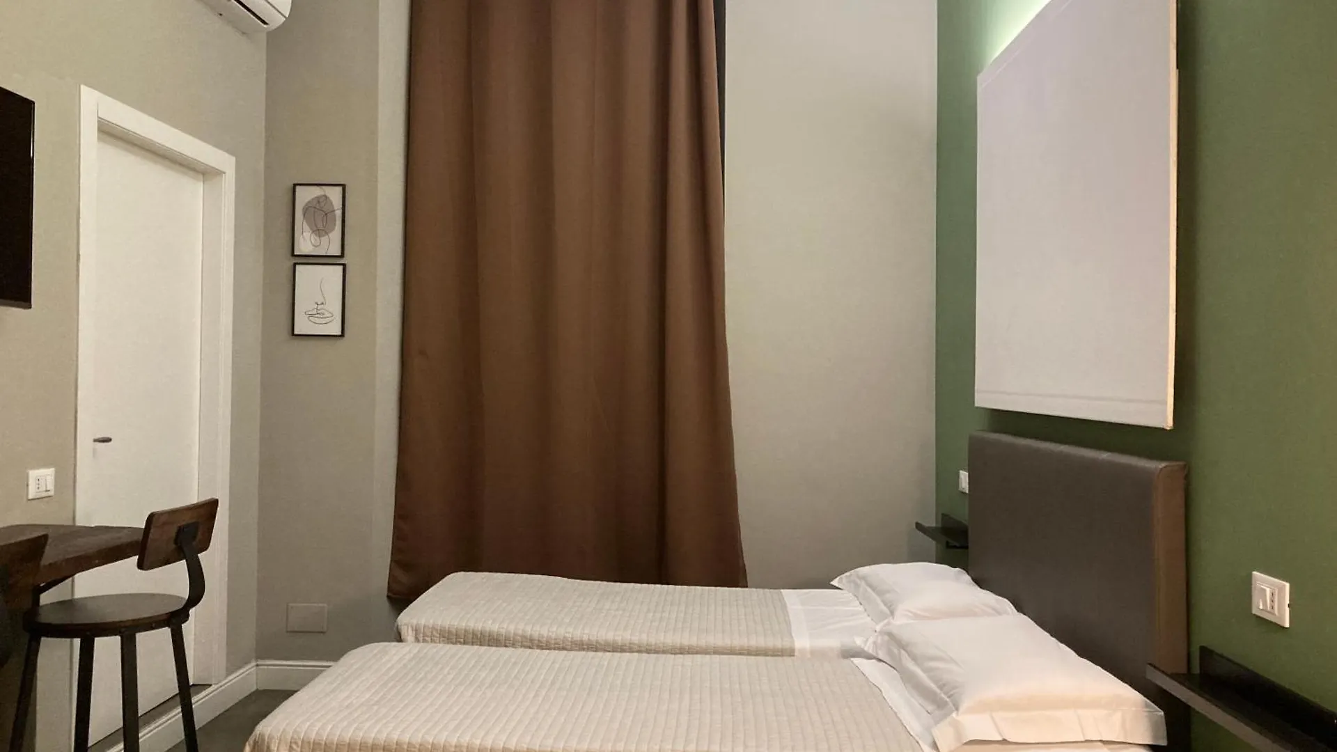 Hotel Calypso Milan 0*,  Italy