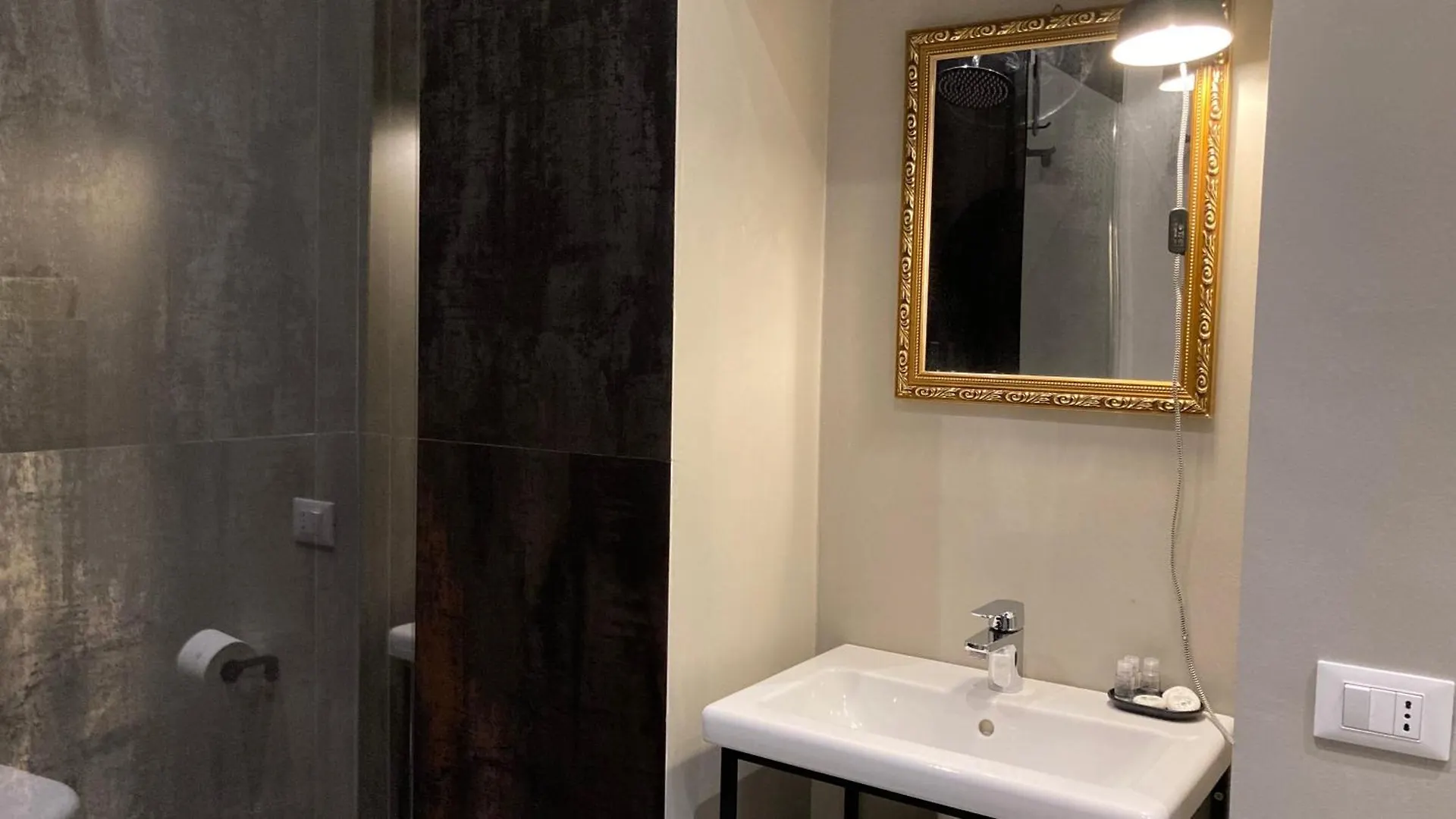 Hotel Calypso Milan Italy